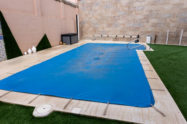 Pool Cover Mounting