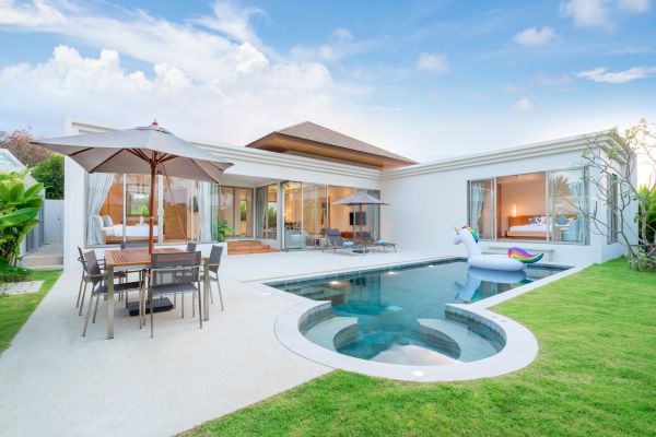 Pool Deck Painting Service