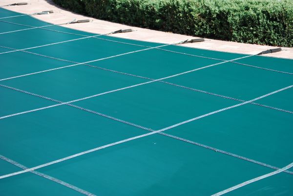 Swimming Pool Cleaning Service
