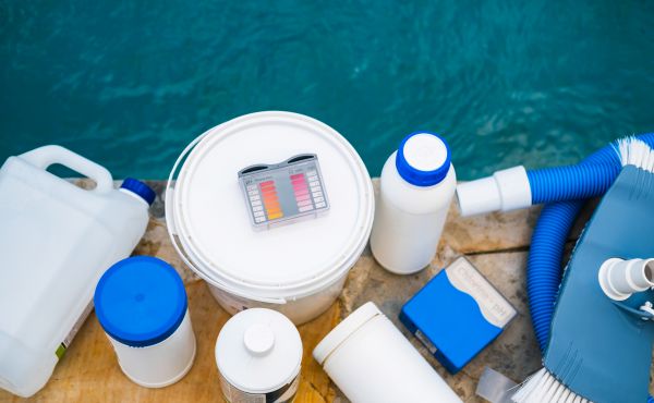 Routine Pool Cleaning