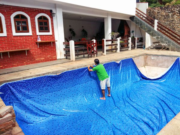 Vinyl Pool Liner Installation