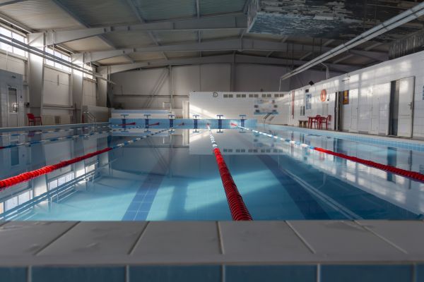 Commercial Pool Cleaning