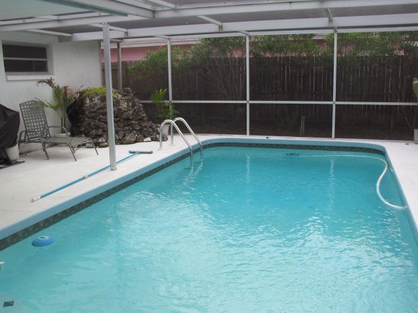 Pool Cage Screen Restoration