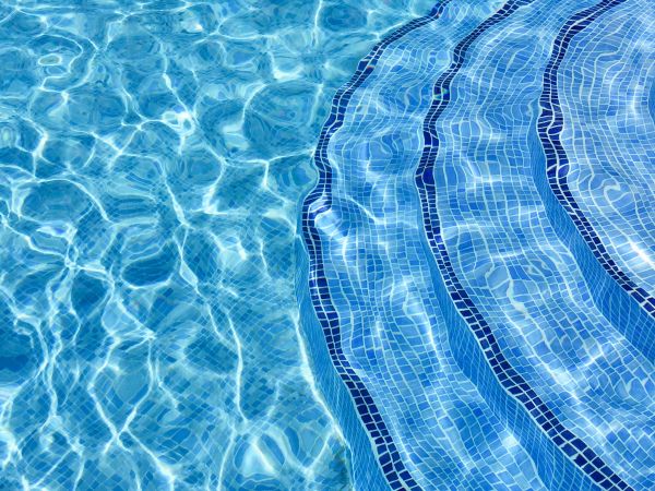 Pool Steps Maintenance