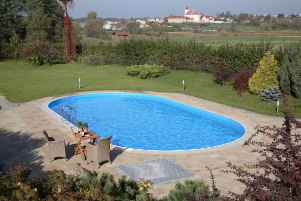Oval Pool Assembly